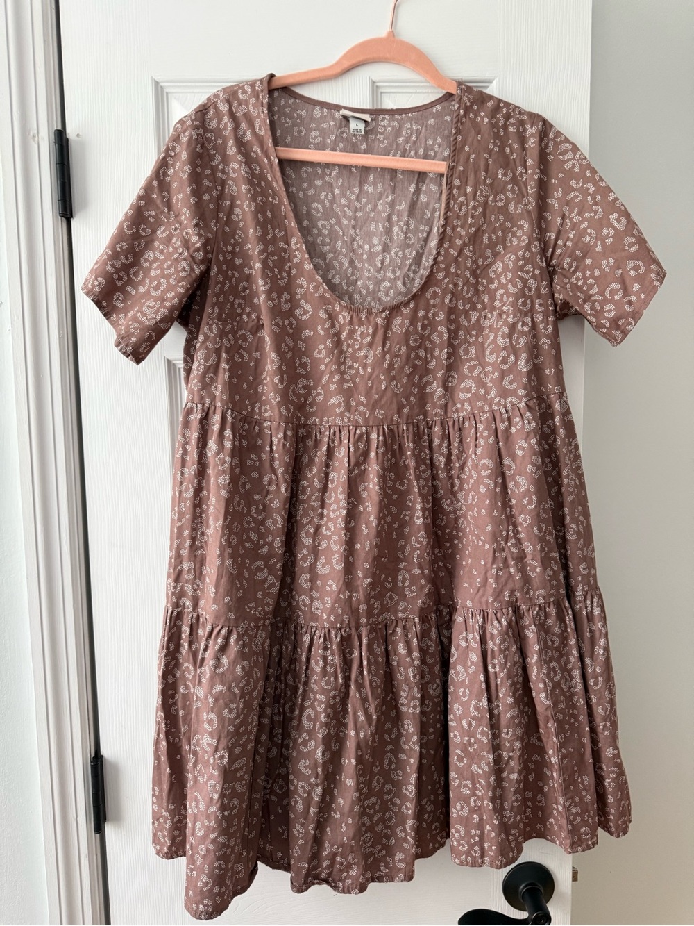 A New Day Tiered Short Sleeve Dress in Dusty Mauve Leopard Print